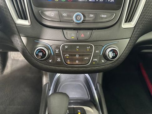 Used 2025 Chevrolet Malibu LT image 23