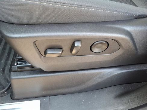 Used 2026 Chevrolet Silverado 1500 LT image 24