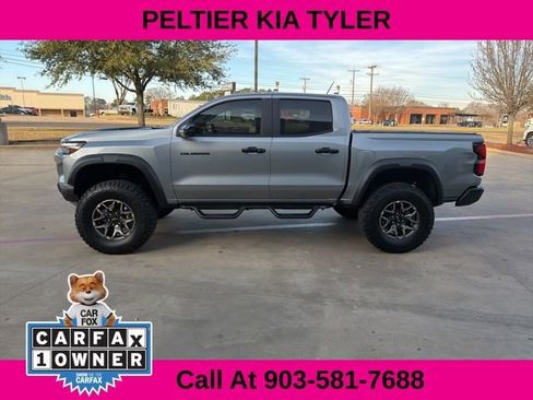 Used 2025 Chevrolet Colorado ZR2 w/ Technology Package image 9