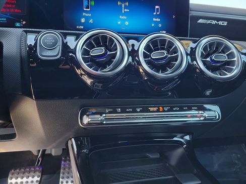New 2026 Mercedes-Benz CLA 35 AMG 4MATIC image 21