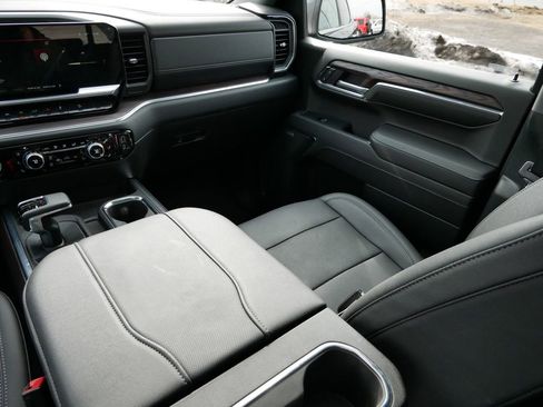 Used 2023 GMC Sierra 1500 SLT w/ SLT Premium Package image 15