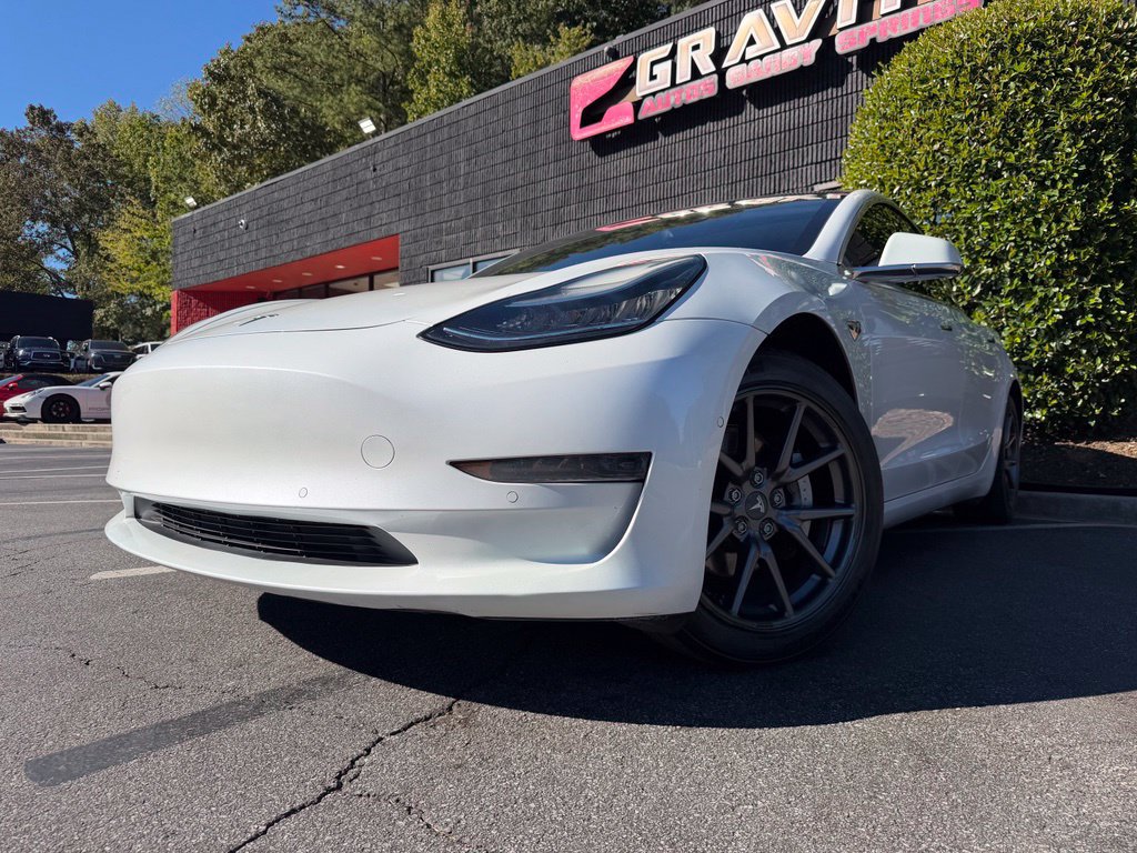 Used 2020 Tesla Model 3 Standard Range RWD image 2