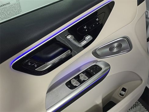 Used 2026 Mercedes-Benz GLC 300 4MATIC image 16