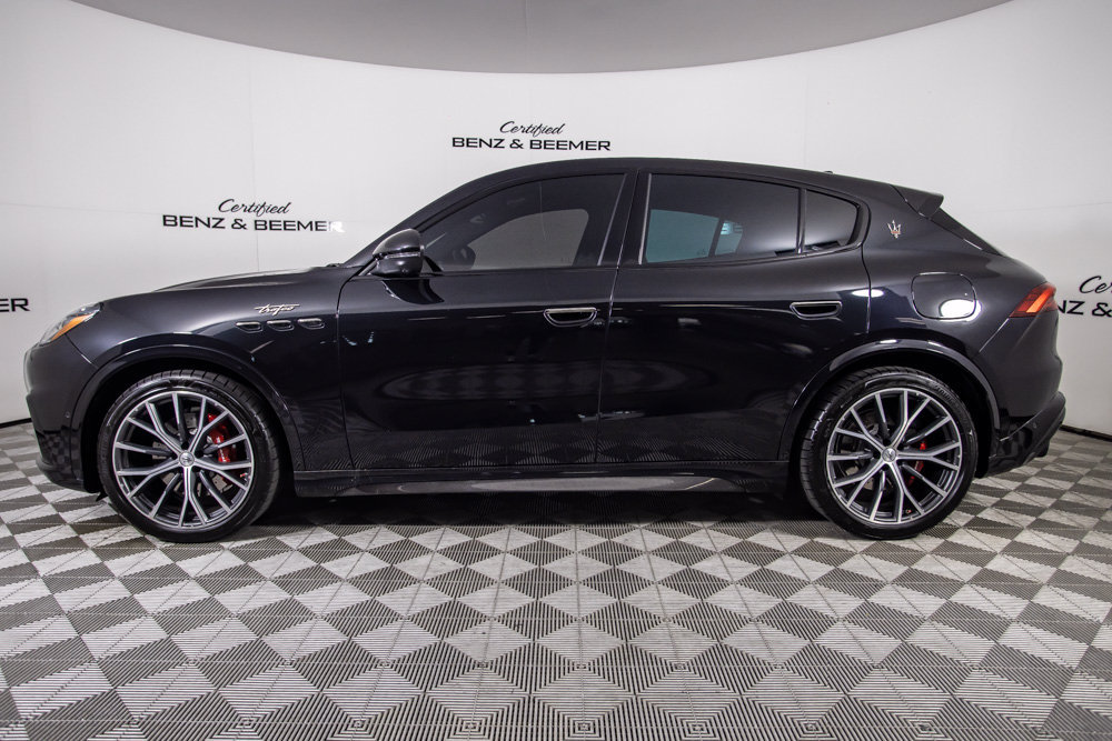 Used 2023 Maserati Grecale Trofeo AWD/4WD image 10