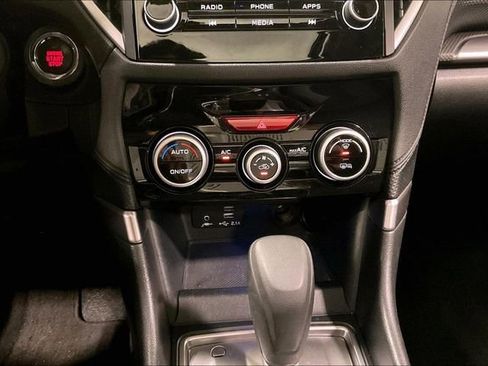 Used 2023 Subaru Forester Premium image 32