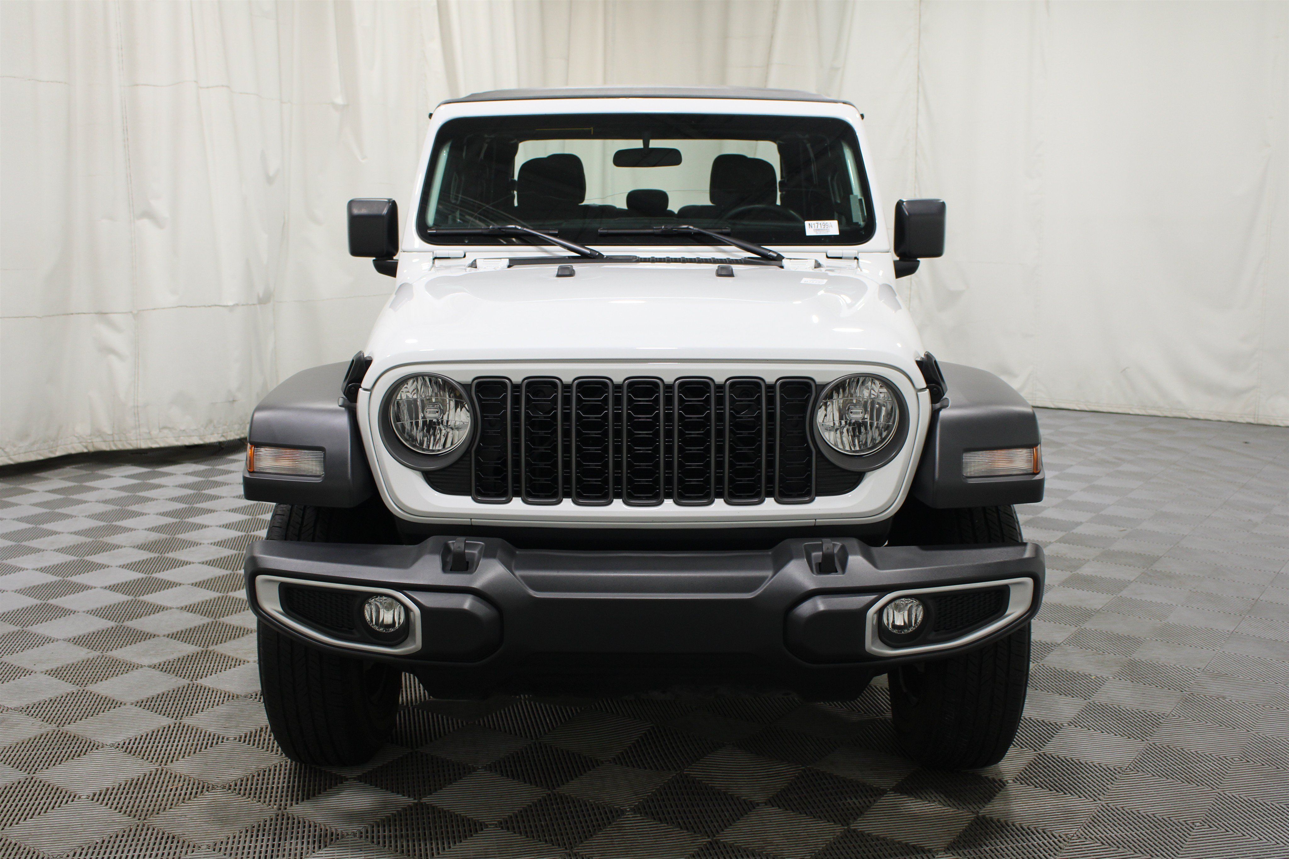 Used 2025 Jeep Gladiator Sport AWD/4WD image 32