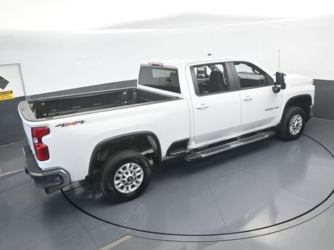 Used 2025 Chevrolet Silverado 2500 LT w/ Convenience Package image 49