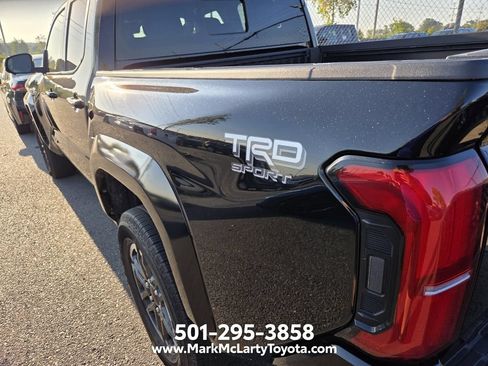 Used 2025 Toyota Tacoma TRD Sport w/ TRD Sport Premium Package AWD/4WD image 6