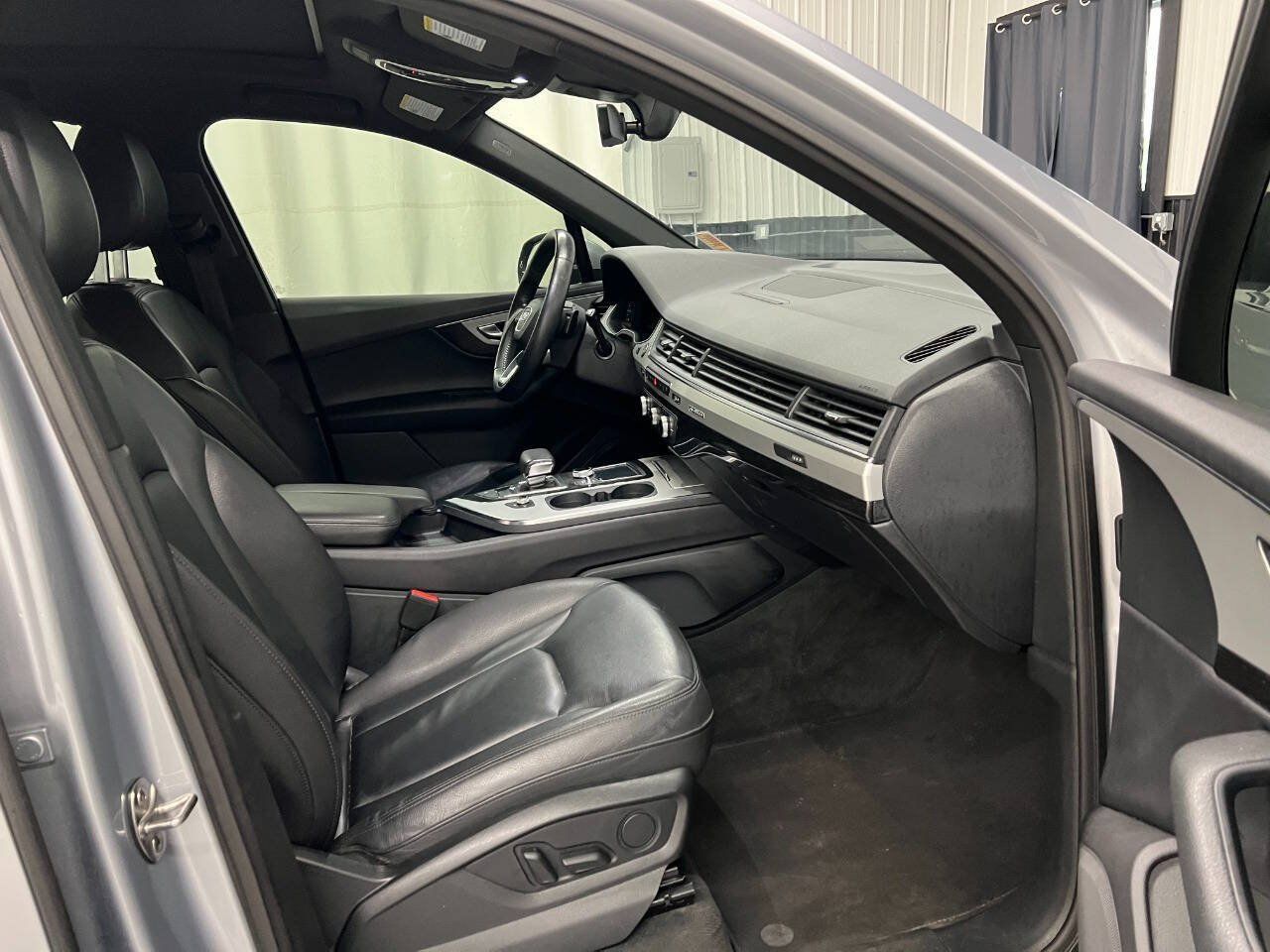 Used 2019 Audi Q7 2.0T Premium AWD/4WD image 12