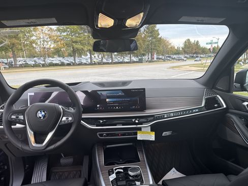 New 2026 BMW X5 xDrive50e image 12