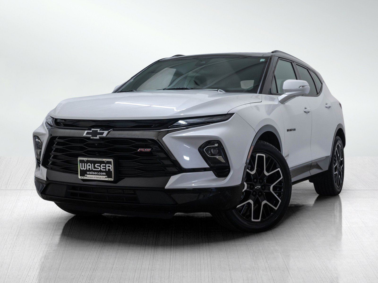 Used 2023 Chevrolet Blazer RS w/ Driver Confidence II Package AWD/4WD image 1
