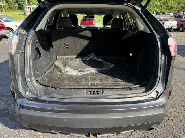 Used 2020 Ford Edge Titanium AWD/4WD image 5