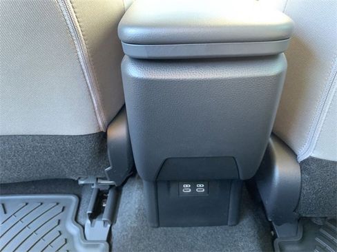 New 2026 Toyota Prius LE image 31