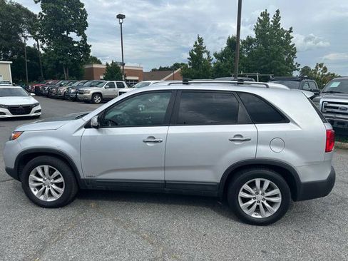 Used 2011 Kia Sorento EX w/ Premium Pkg AWD/4WD image 8