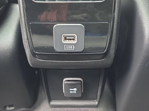 Used 2022 Jeep Compass Limited w/ Sun and Sound Group AWD/4WD image 31