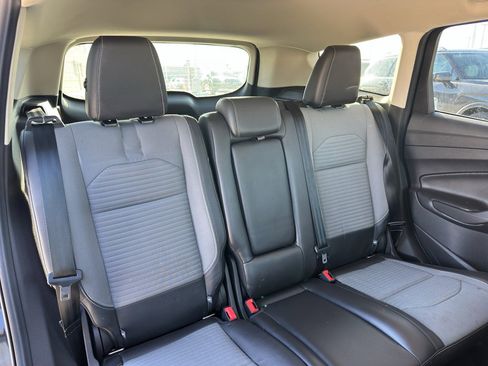 Used 2017 Ford Escape SE w/ Equipment Group 201A image 32