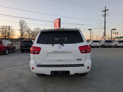 Used 2013 Toyota Sequoia SR5 image 8