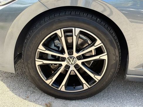 Used 2023 Volkswagen Jetta Sport FWD image 11