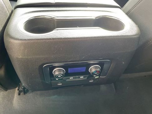 Used 2024 Chevrolet Tahoe Z71 image 20