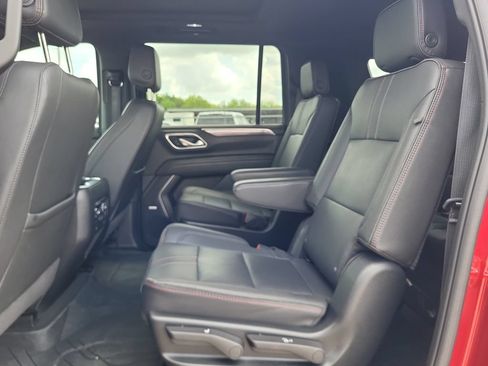 Used 2024 Chevrolet Suburban RST w/ Luxury Package AWD/4WD image 22