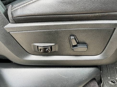 Used 2018 RAM 1500 Sport w/ Quick Order Package 27Q Night AWD/4WD image 15