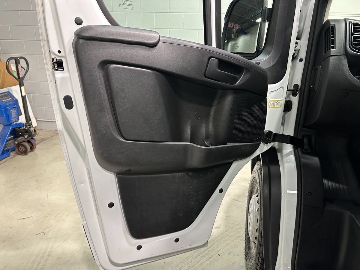 Used 2025 RAM ProMaster 2500 w/ Convenience Group FWD image 18