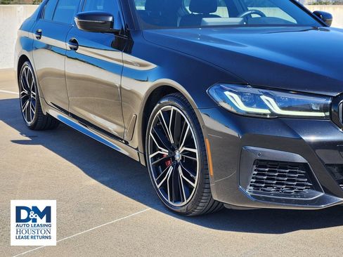 Used 2023 BMW 540i xDrive w/ M Sport Package image 9