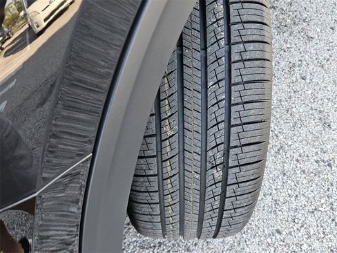 New 2026 Volkswagen Atlas Cross Sport SEL image 30