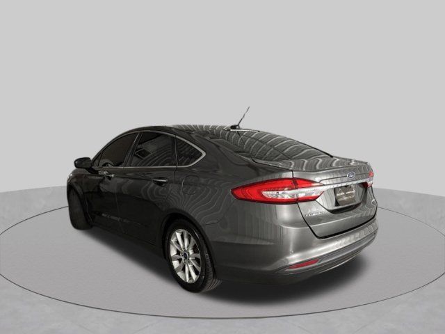 Used 2017 Ford Fusion SE FWD image 5