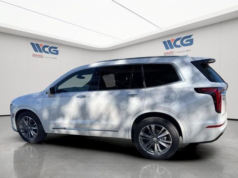 Used 2021 Cadillac XT6 Premium Luxury AWD/4WD image 8