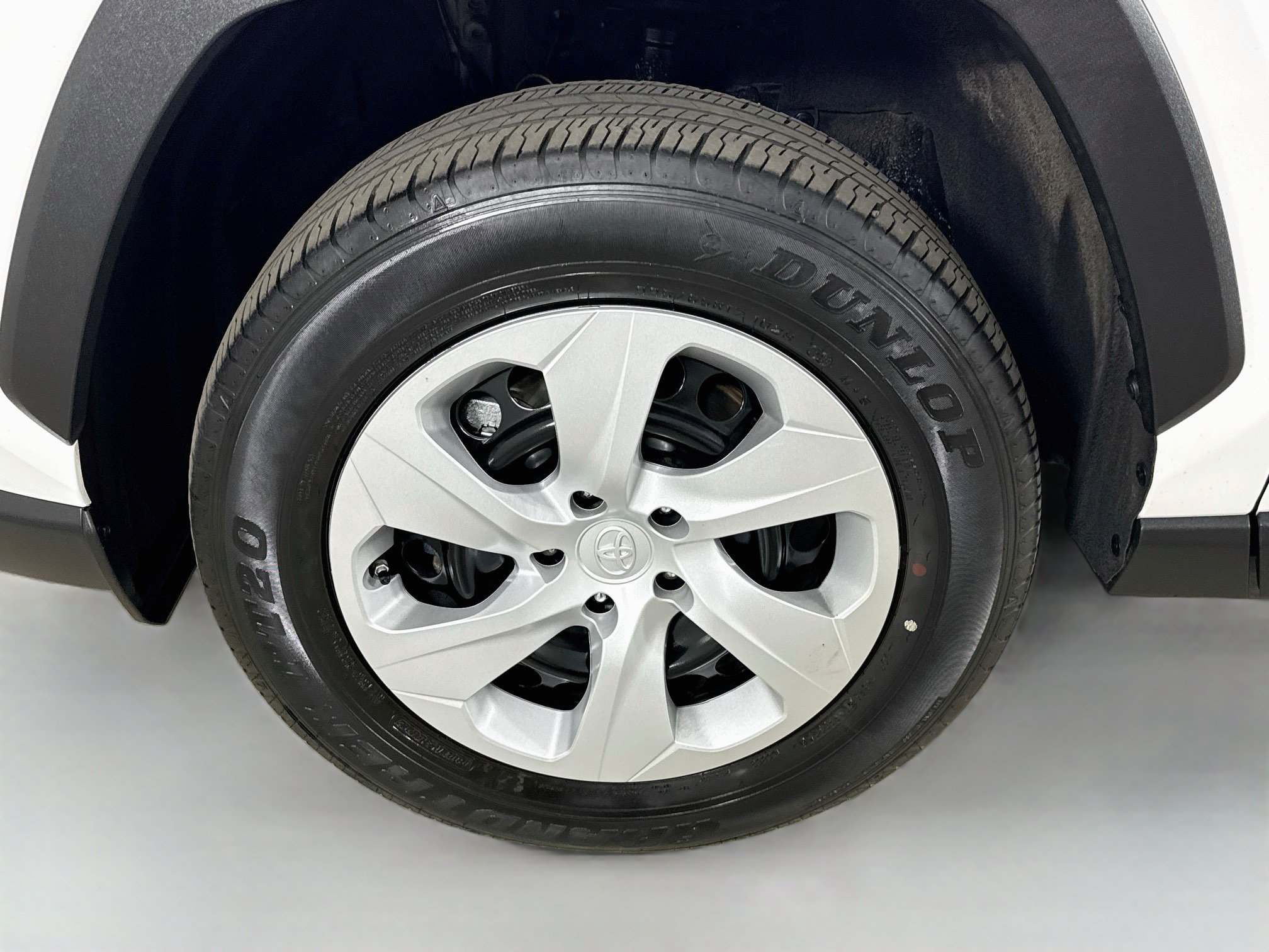 Certified 2025 Toyota RAV4 LE AWD/4WD image 31