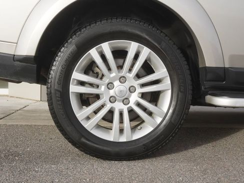 Used 2016 Land Rover LR4 HSE LUX image 34