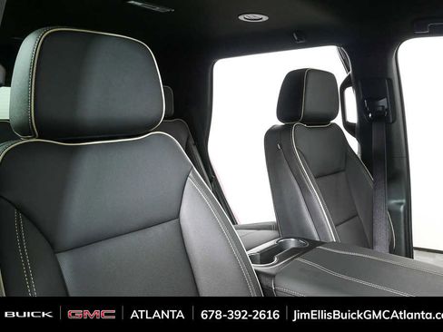 New 2026 GMC Yukon Elevation image 22