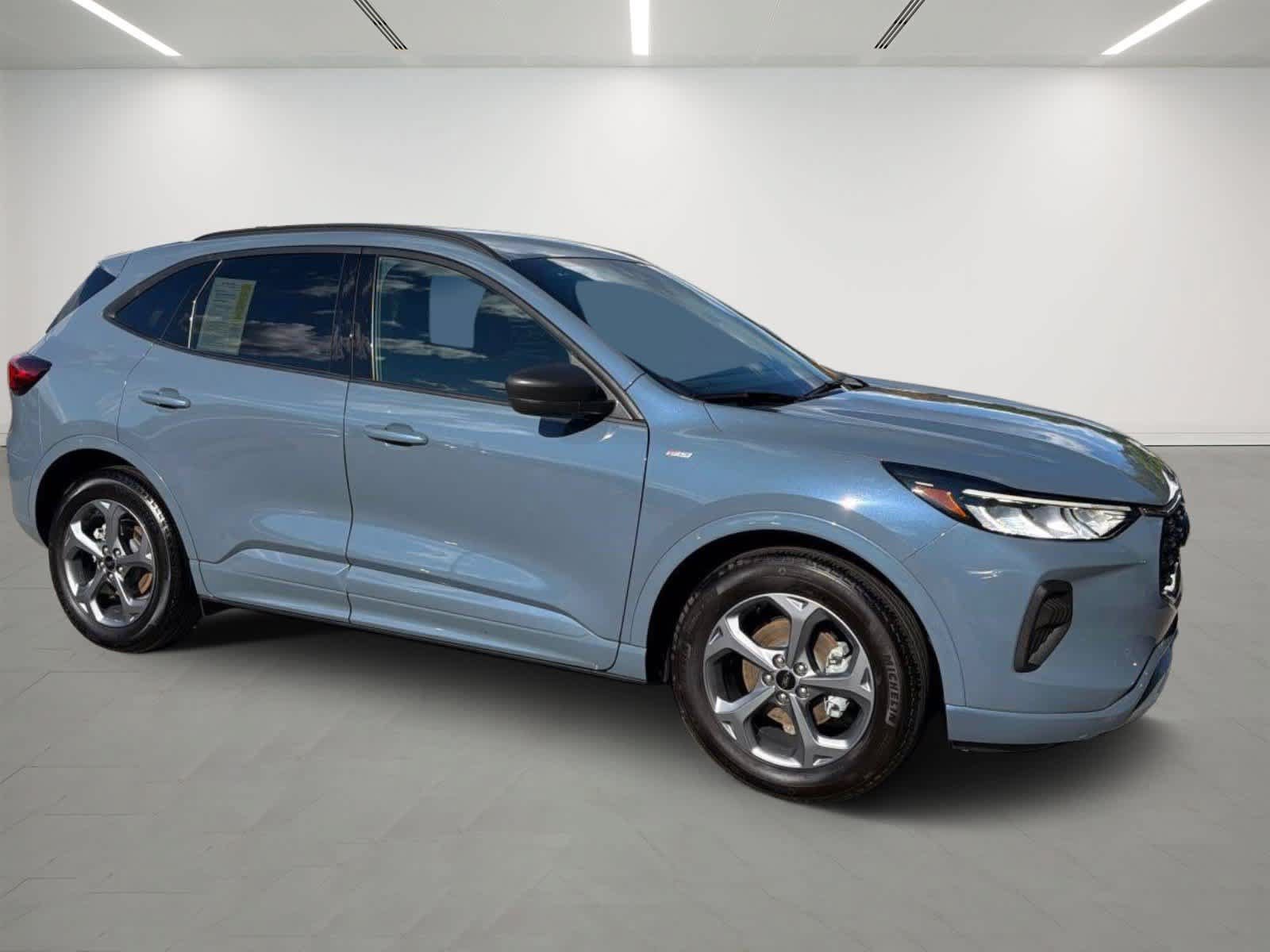 Used 2024 Ford Escape ST-Line w/ Tech Pack #1 FWD image 6