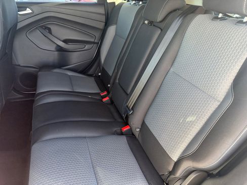 Used 2017 Ford Escape SE image 26