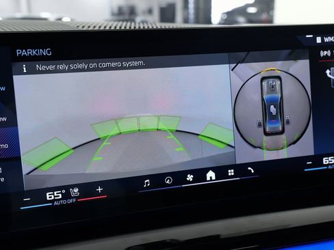 Used 2025 BMW i5 M60 image 76