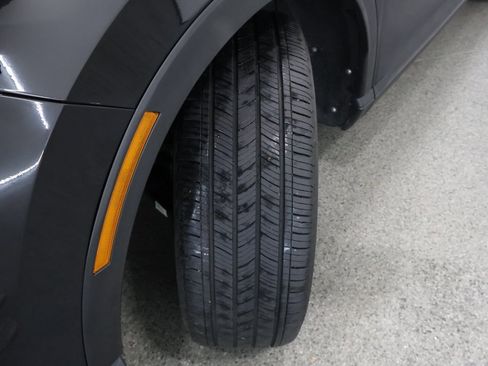 Used 2023 Honda CR-V Sport Touring image 4