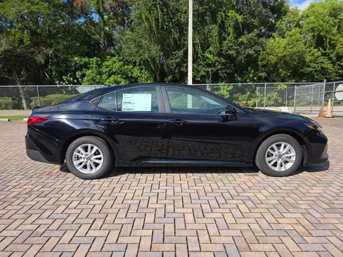 Used 2026 Toyota Camry LE w/ Convenience Package FWD image 12