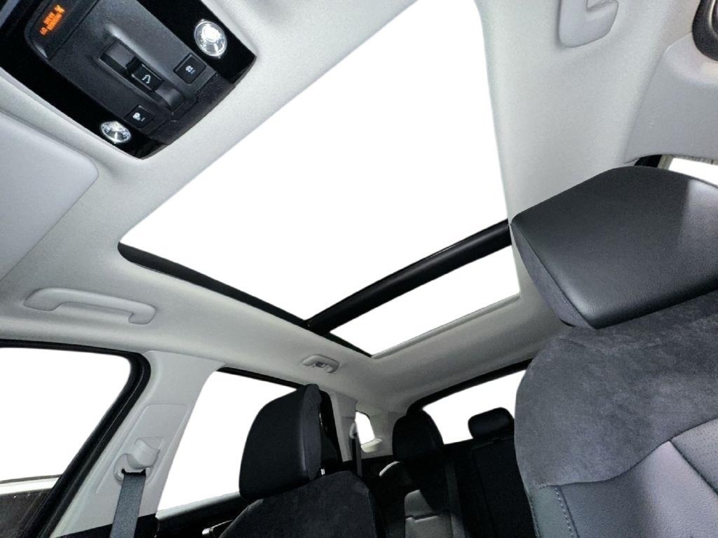 New 2026 Kia Sportage SX FWD image 16