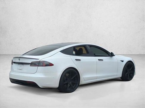 Used 2021 Tesla Model S Plaid image 5