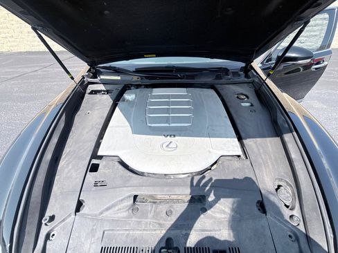 Used 2014 Lexus LS 460 AWD w/ Comfort Package image 18