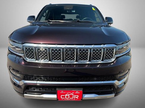 Used 2023 Jeep Grand Wagoneer L Series II AWD/4WD image 11