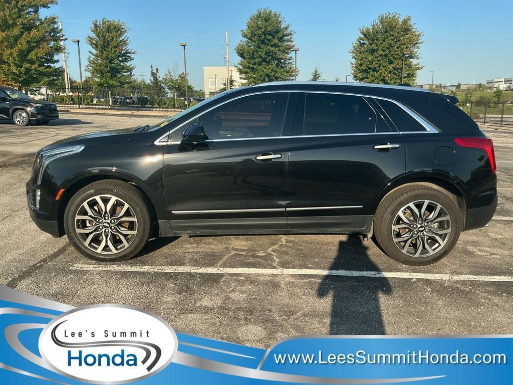 Used 2017 Cadillac XT5 Premium Luxury AWD/4WD image 4
