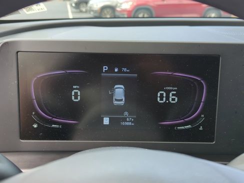 Used 2023 Kia Sportage LX AWD/4WD image 9