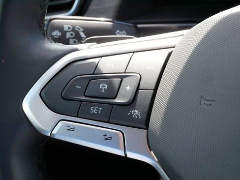 Used 2024 Volkswagen Atlas SEL Premium R-Line AWD/4WD image 26