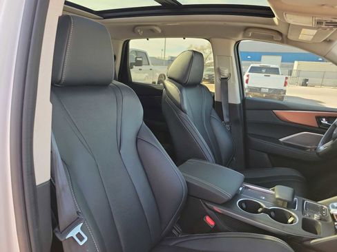 Used 2022 Acura MDX FWD w/ Technology Package image 14