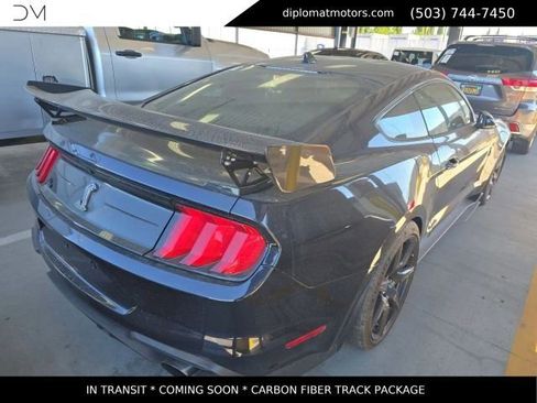 Used 2021 Ford Mustang Shelby GT500 w/ Carbon Fiber Track Pack RWD image 2