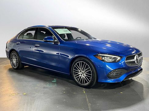 Used 2025 Mercedes-Benz C 300 4MATIC Sedan image 7