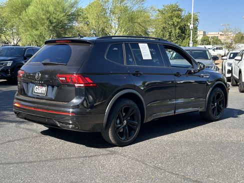 Certified 2024 Volkswagen Tiguan SE R-Line FWD image 4