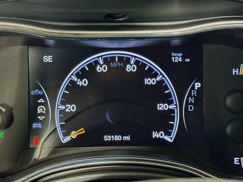 Used 2018 Jeep Grand Cherokee Limited RWD image 16